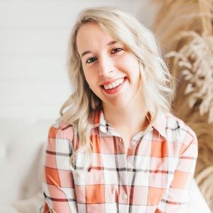 Meet your Posher, Olivia